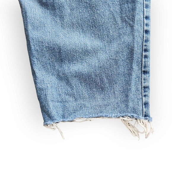 Lee Vintage Light Wash High Rise Mom Jeans 10 - Picture 9 of 10